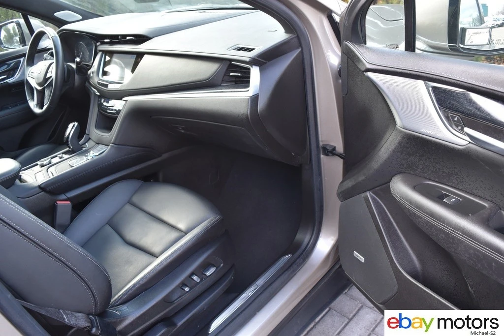 2023 Cadillac XT5 - Image 16 of 21