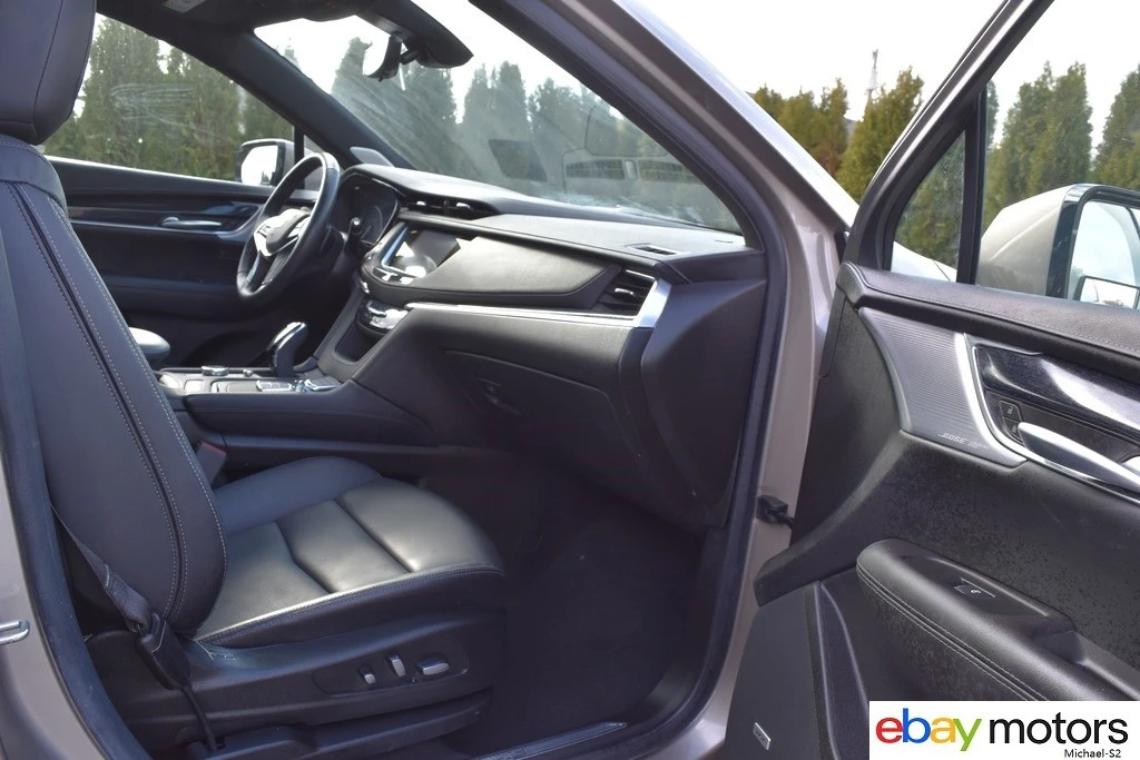 2023 Cadillac XT5 - Image 17 of 21