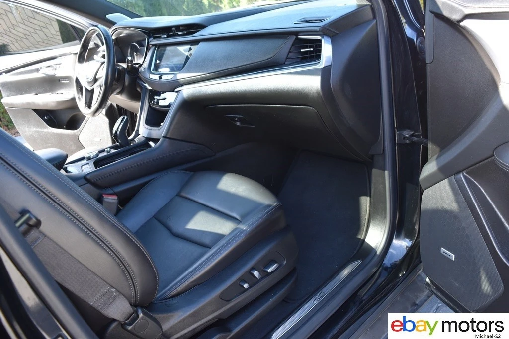 2023 Cadillac XT5 - Image 16 of 21