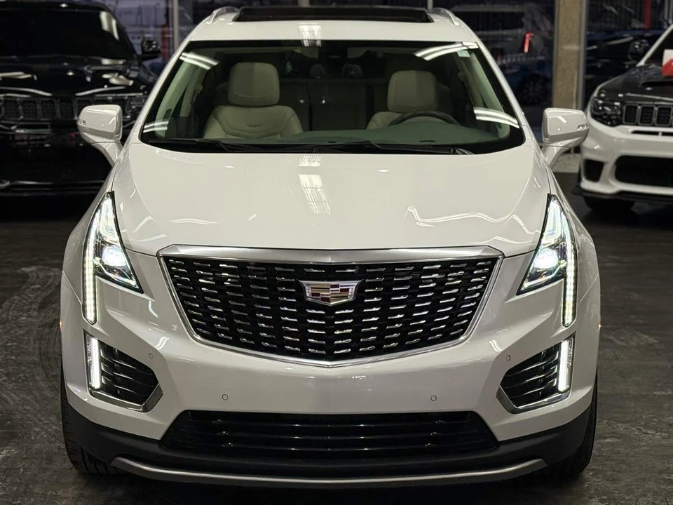 2023 Cadillac XT5 - Image 3 of 12