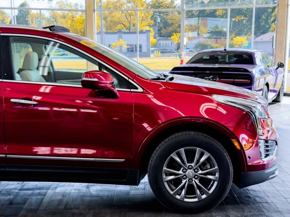 2023 Cadillac XT5 - Image 17 of 21