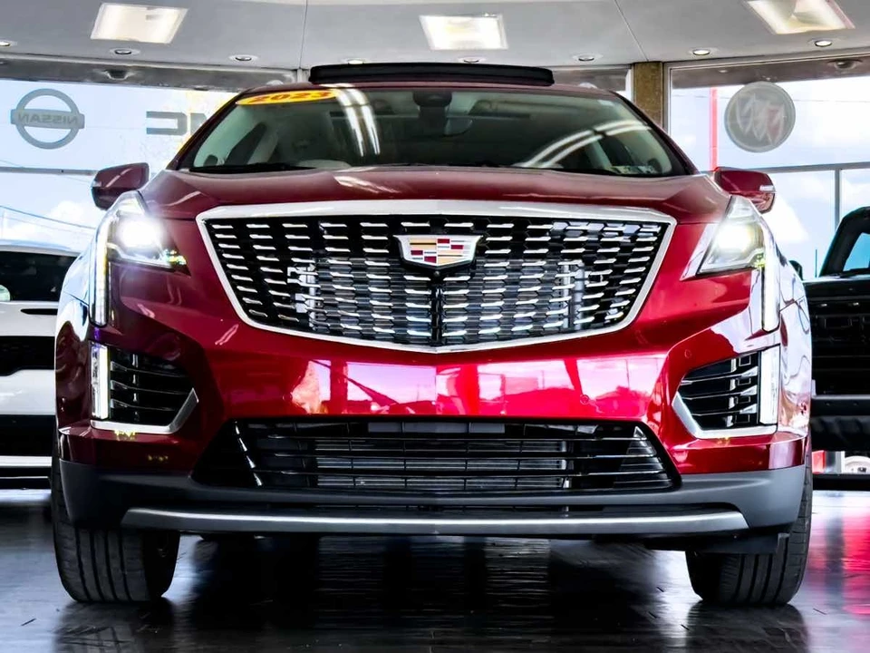 2023 Cadillac XT5 - Image 4 of 21