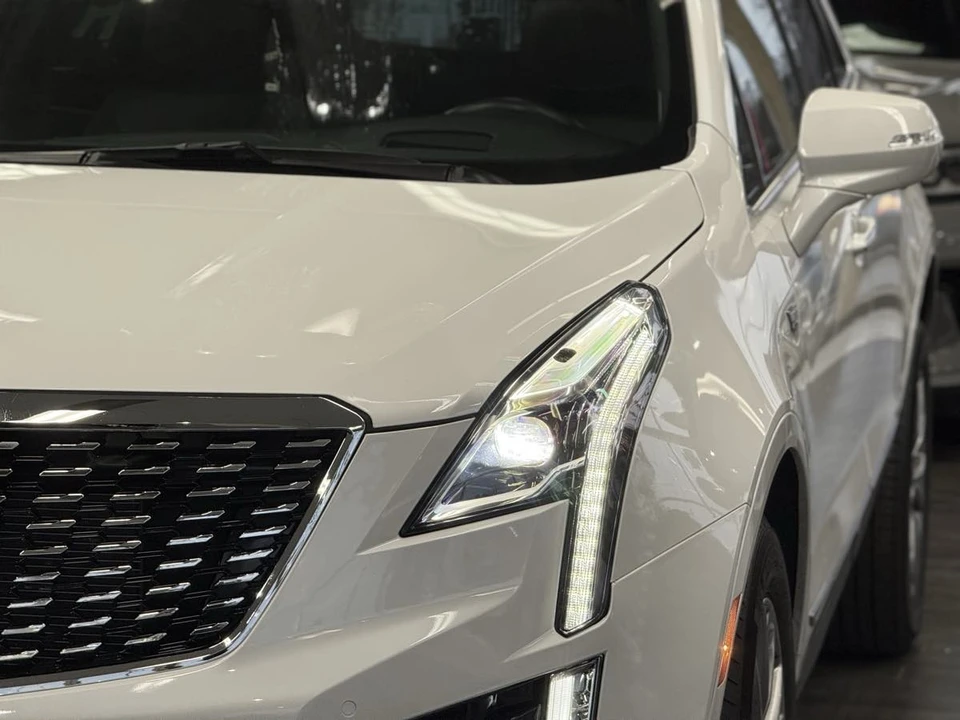 2023 Cadillac XT5 - Image 19 of 21