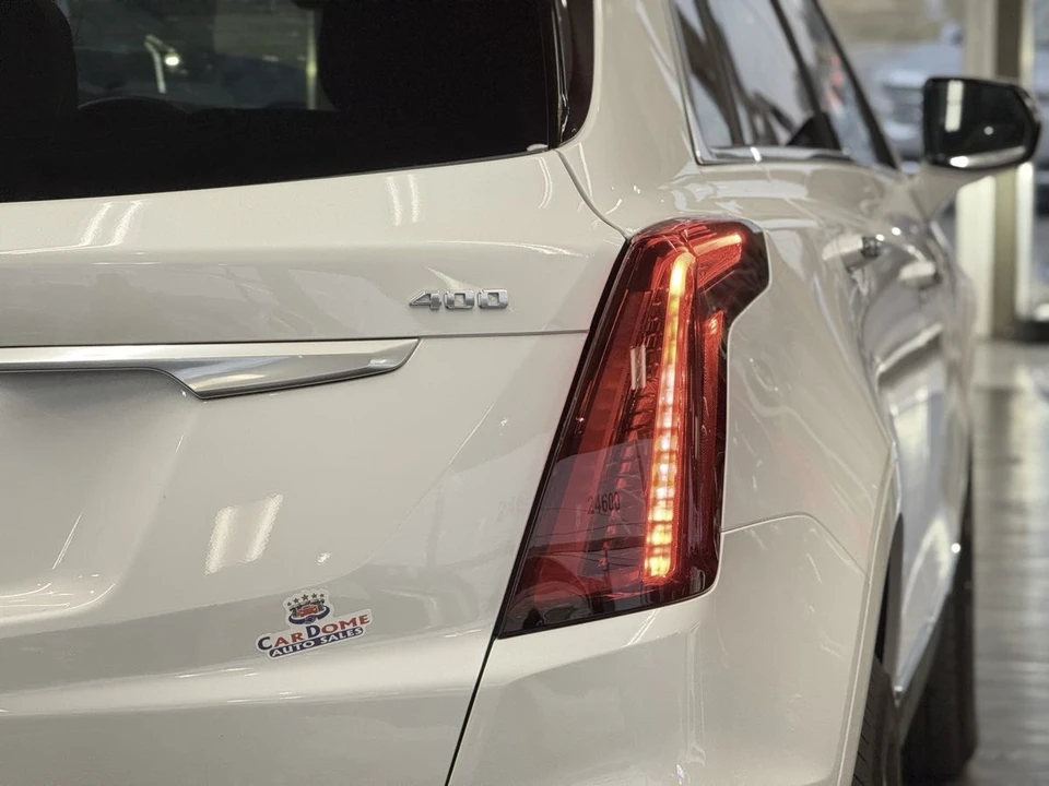 2023 Cadillac XT5 - Image 18 of 21