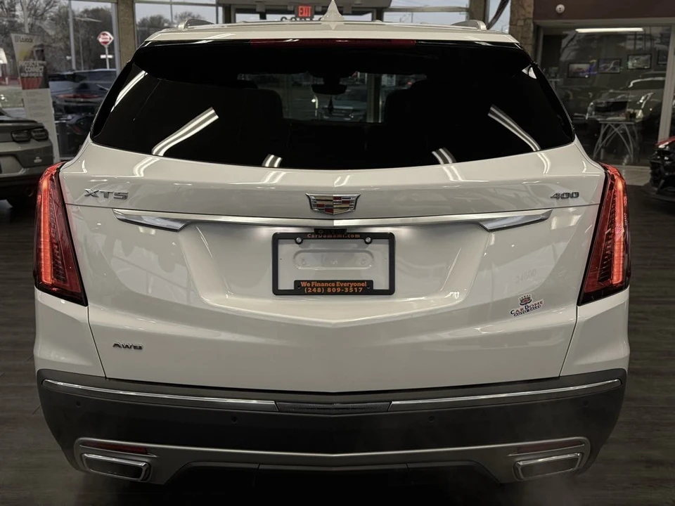 2023 Cadillac XT5 - Image 12 of 21