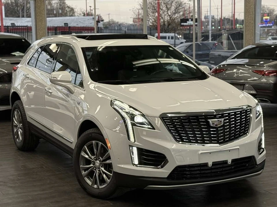 2023 Cadillac XT5 - Image 2 of 21