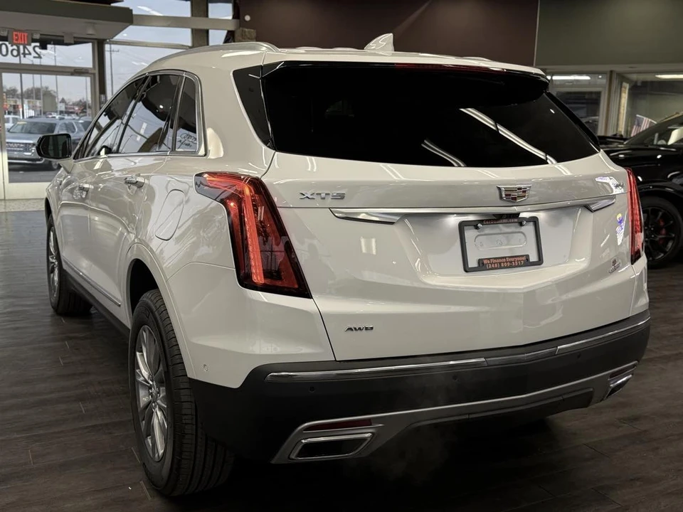 2023 Cadillac XT5 - Image 11 of 21