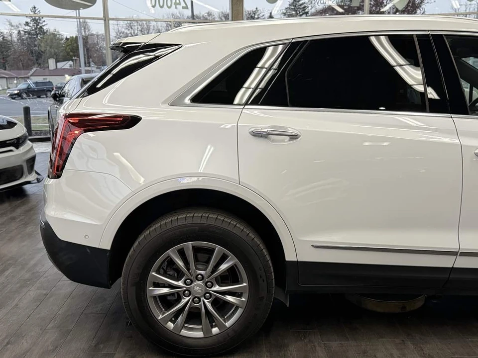 2023 Cadillac XT5 - Image 15 of 21