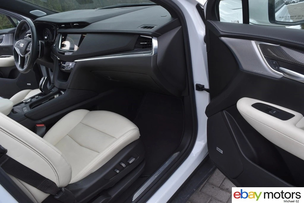 2023 Cadillac XT5 - Image 16 of 21