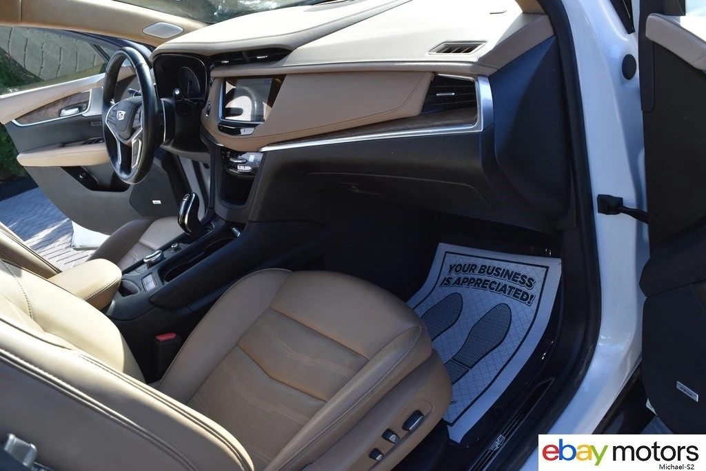 2023 Cadillac XT5 - Image 16 of 21