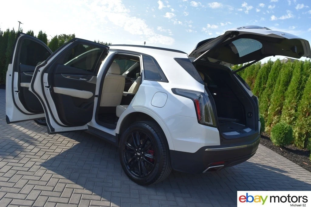 2023 Cadillac XT5 - Image 18 of 21