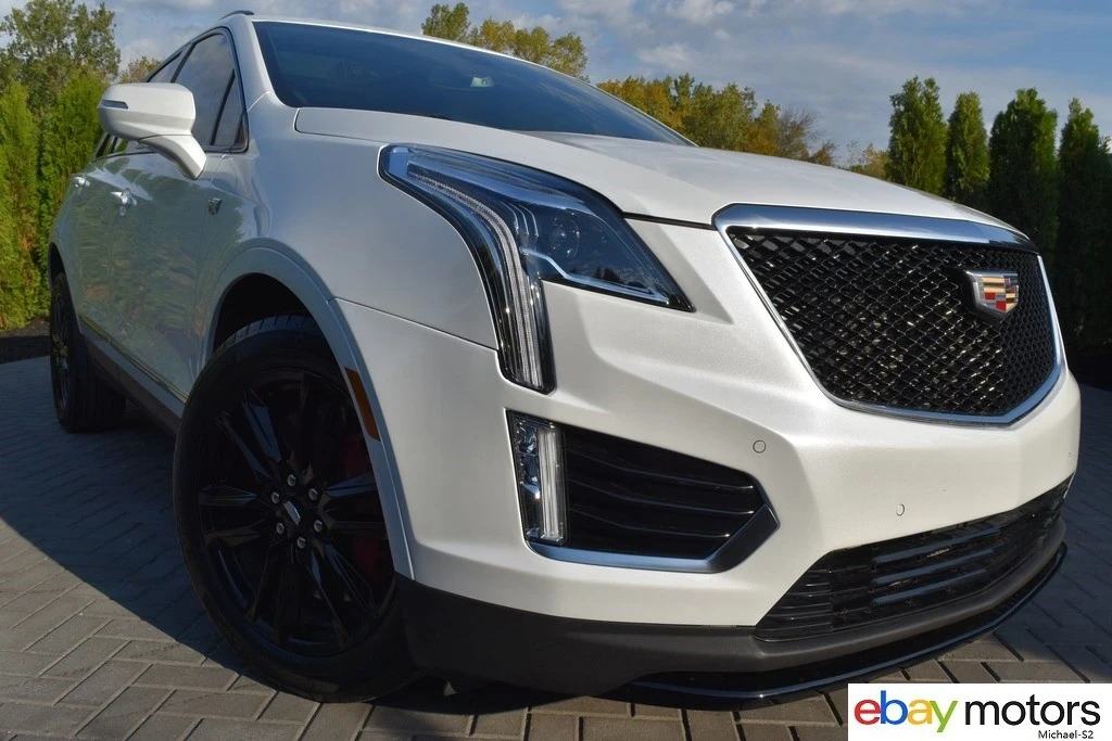 2023 Cadillac XT5 - Image 2 of 21