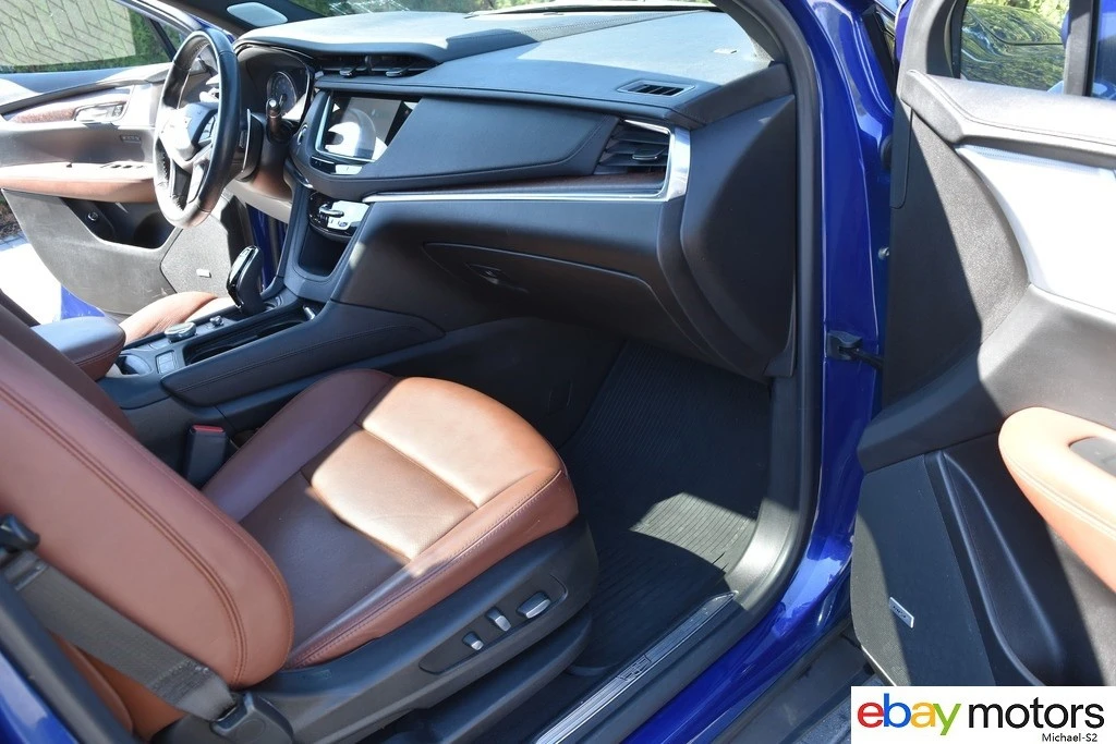2023 Cadillac XT5 - Image 16 of 21