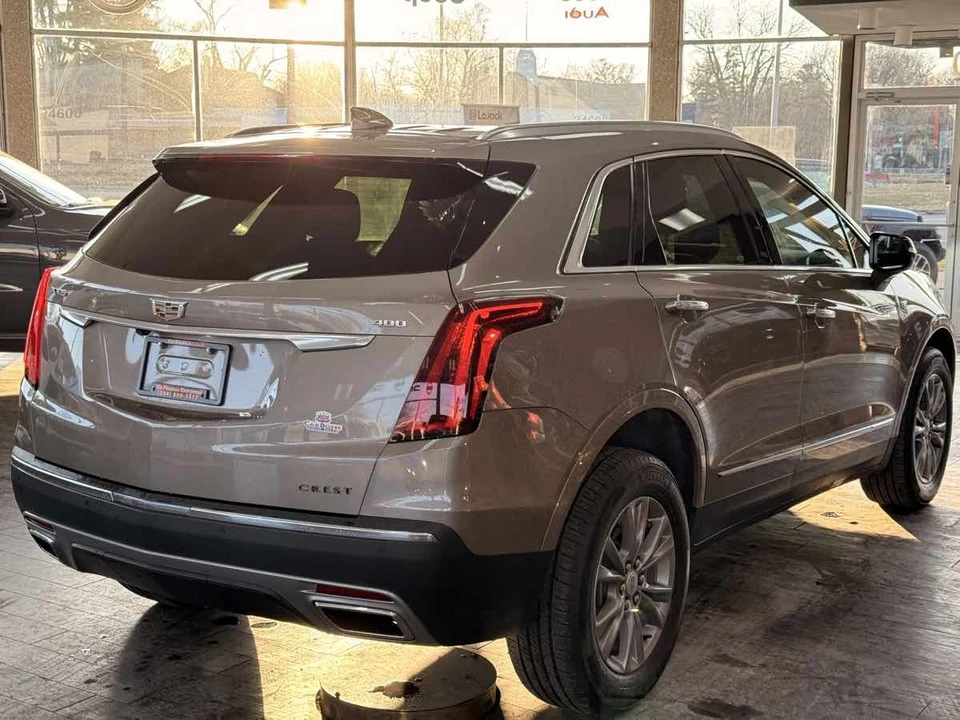 2023 Cadillac XT5 - Image 9 of 21