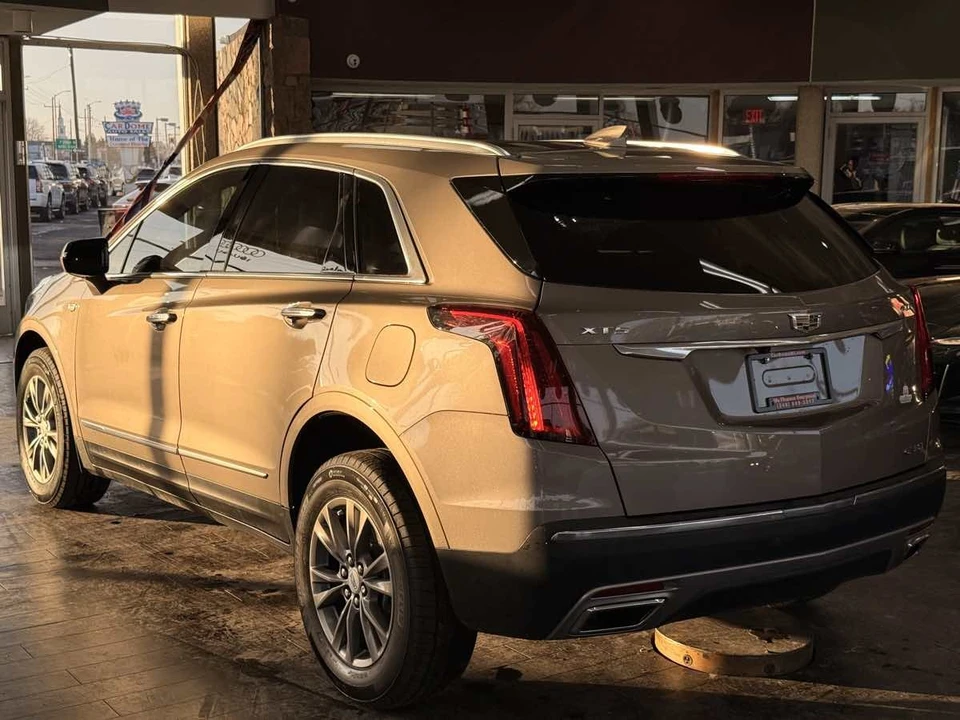 2023 Cadillac XT5 - Image 10 of 12
