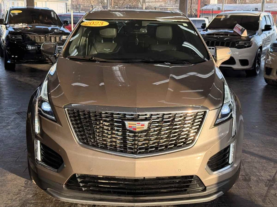 2023 Cadillac XT5 - Image 3 of 21