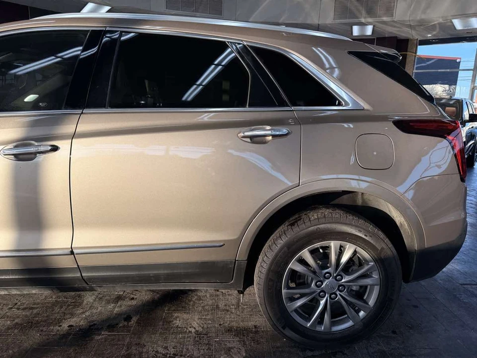 2023 Cadillac XT5 - Image 19 of 21
