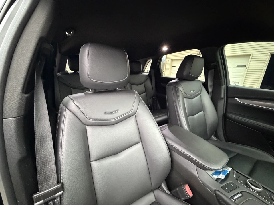2023 Cadillac XT5 - Image 7 of 10