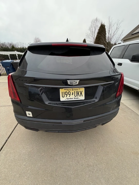 2023 Cadillac XT5 - Image 3 of 10