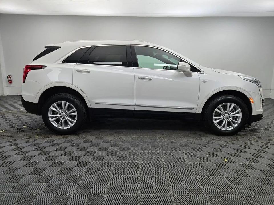 2023 Cadillac XT5 - Image 9 of 12