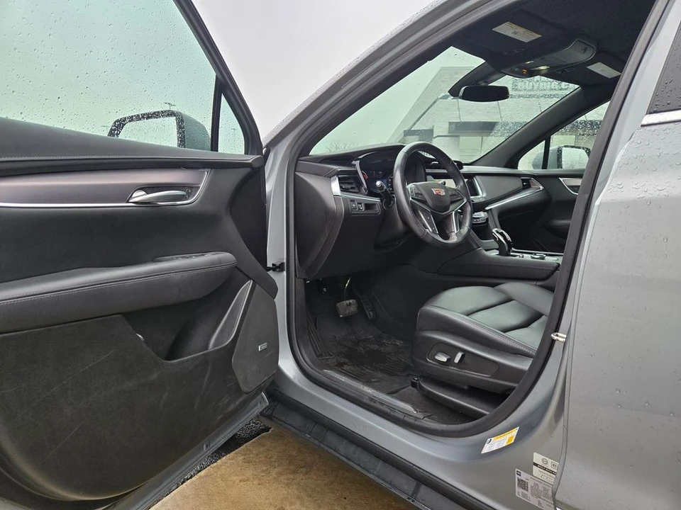 2023 Cadillac XT5 - Image 9 of 12