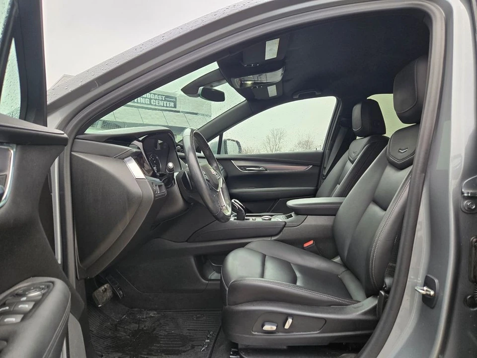 2023 Cadillac XT5 - Image 10 of 12