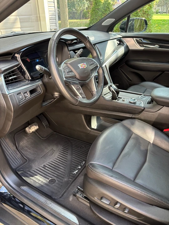 2023 Cadillac XT5 - Image 19 of 21