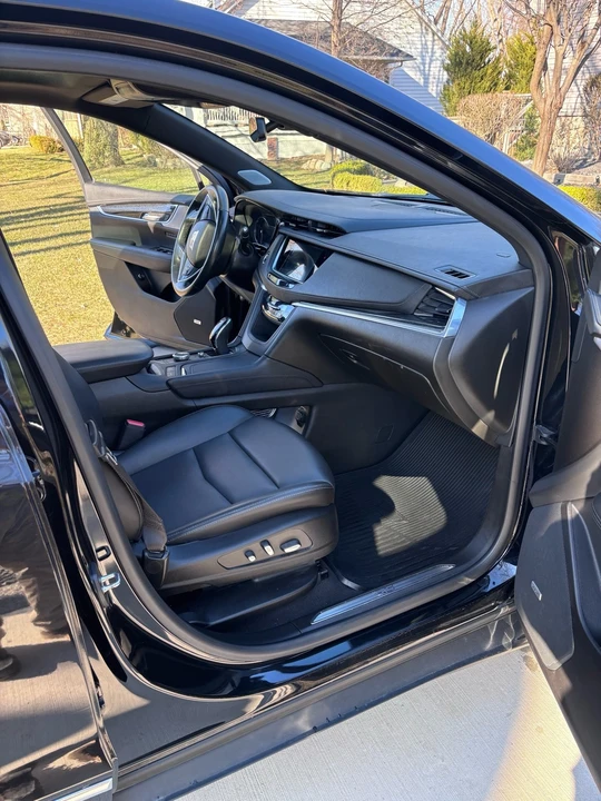 2023 Cadillac XT5 - Image 15 of 21