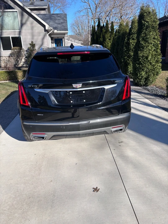 2023 Cadillac XT5 - Image 9 of 21