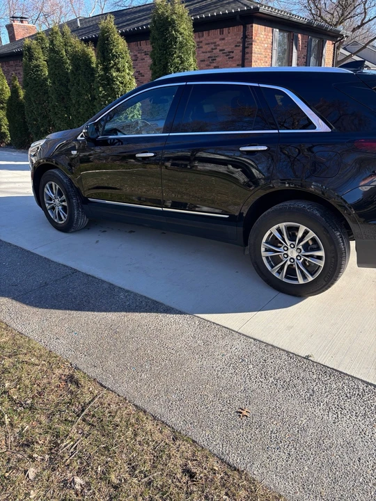 2023 Cadillac XT5 - Image 4 of 21