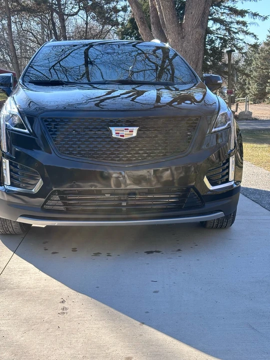 2023 Cadillac XT5 - Image 2 of 21
