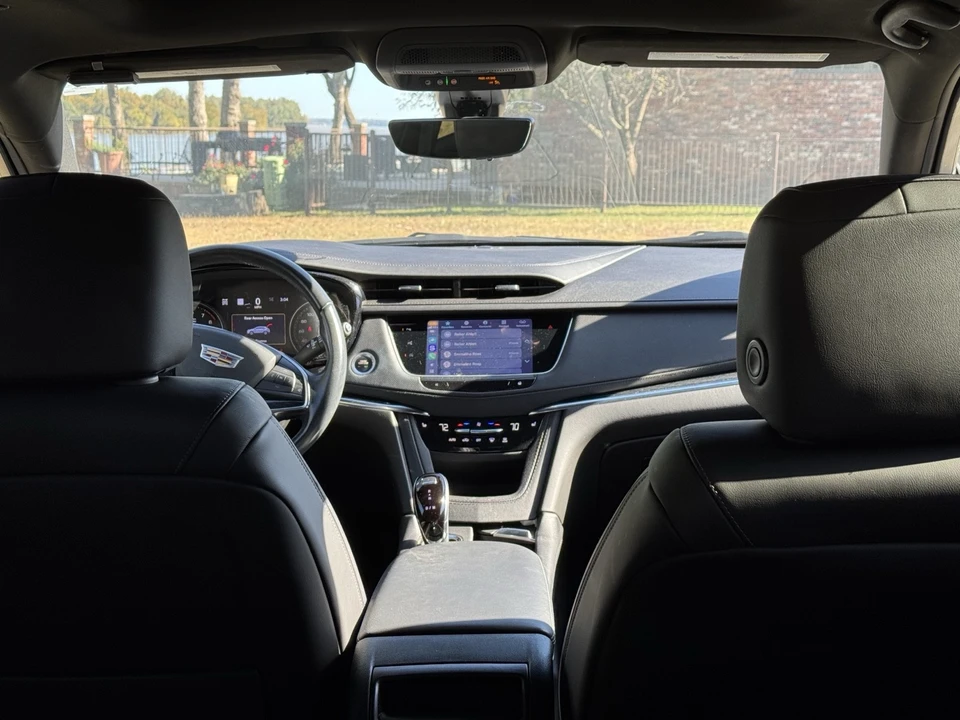 2023 Cadillac XT5 - Image 10 of 10