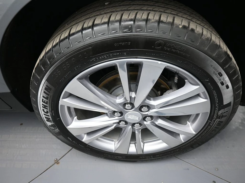 2023 Cadillac XT5 - Image 15 of 21