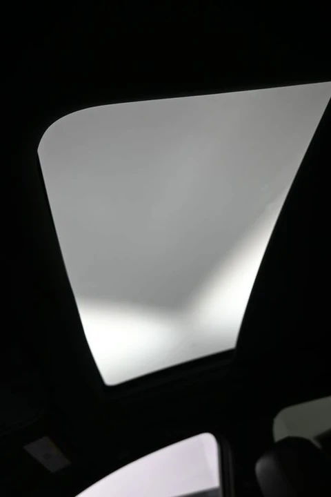 2023 Cadillac XT5 - Image 18 of 21