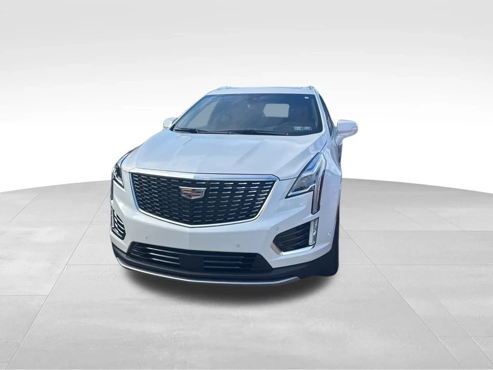 2023 Cadillac XT5 - Image 2 of 12