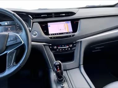 2023 Cadillac XT5 - Image 16 of 20