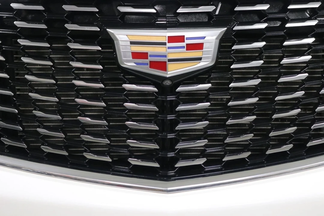 2023 Cadillac XT5 - Image 4 of 12