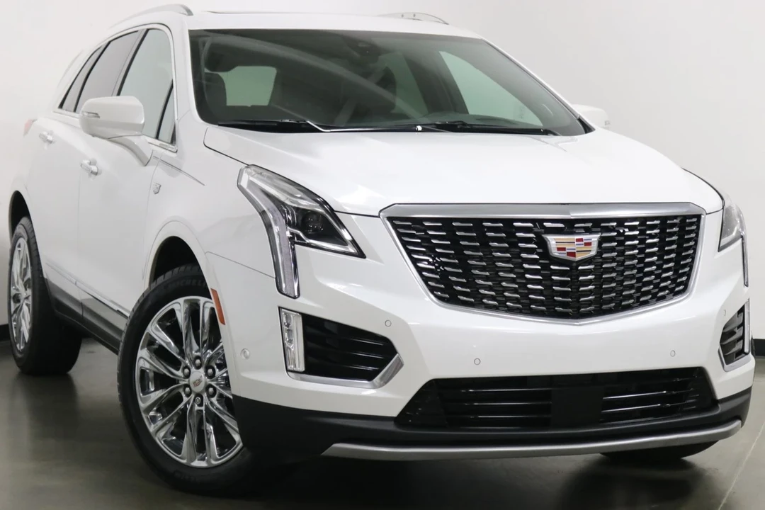 2023 Cadillac XT5 - Image 2 of 12