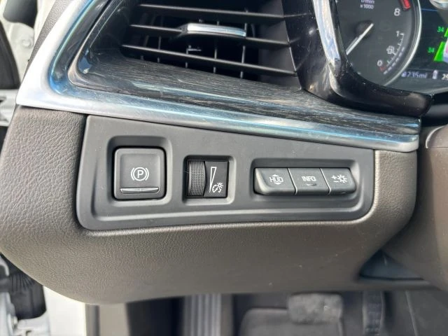 2023 Cadillac XT5 - Image 16 of 21
