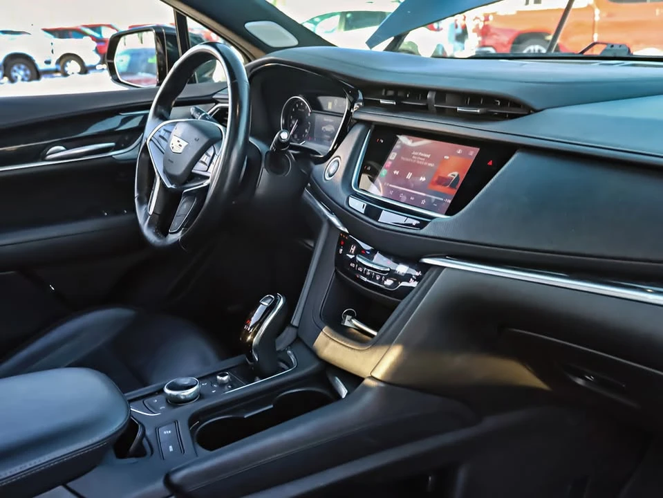 2023 Cadillac XT5 - Image 16 of 20