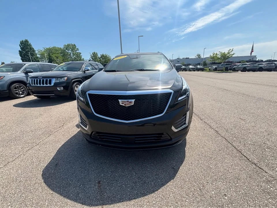 2023 Cadillac XT5 - Image 2 of 13