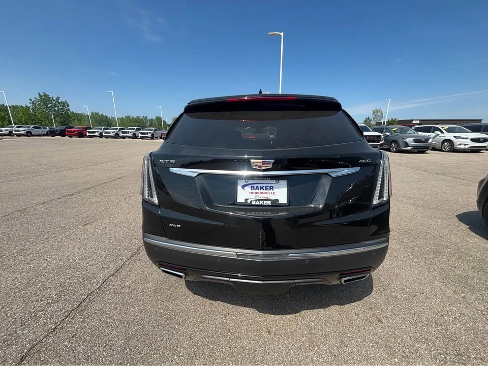 2023 Cadillac XT5 - Image 4 of 13