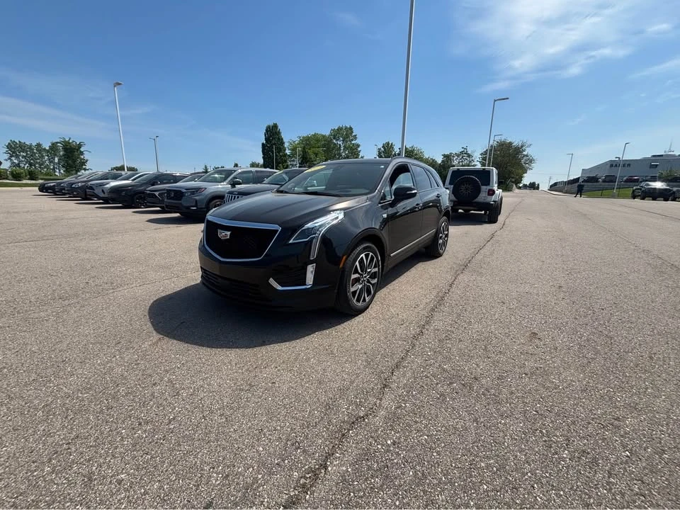 2023 Cadillac XT5 - Image 12 of 13