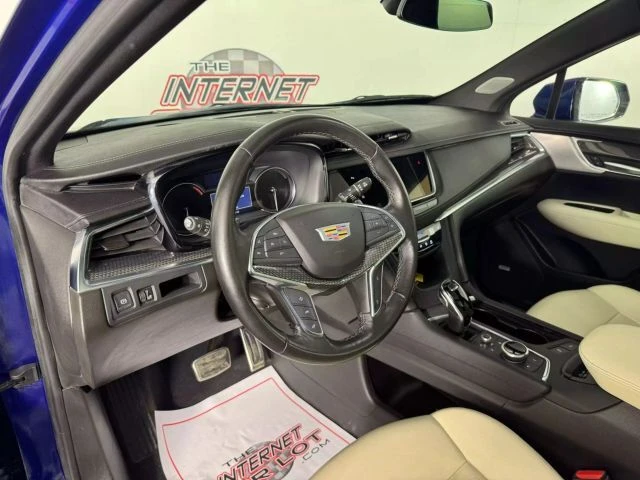 2023 Cadillac XT5 - Image 10 of 12