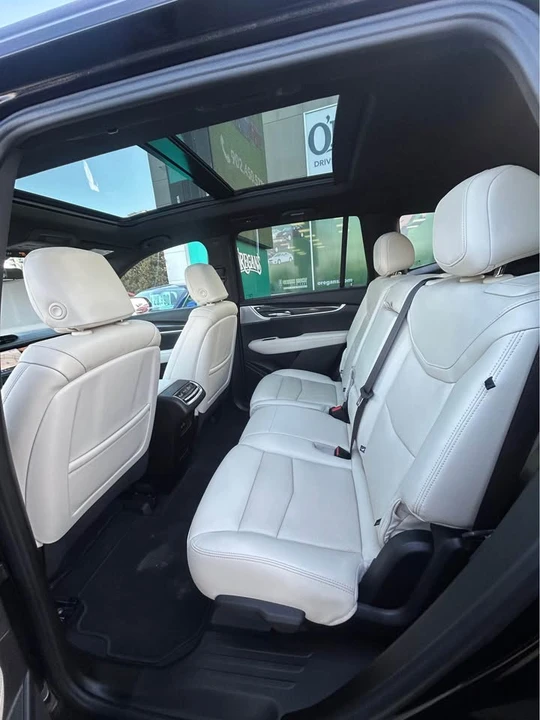 2023 Cadillac XT6 - Image 8 of 16