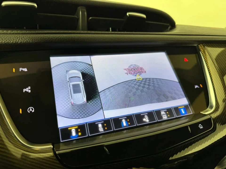 2023 Cadillac XT6 - Image 6 of 10