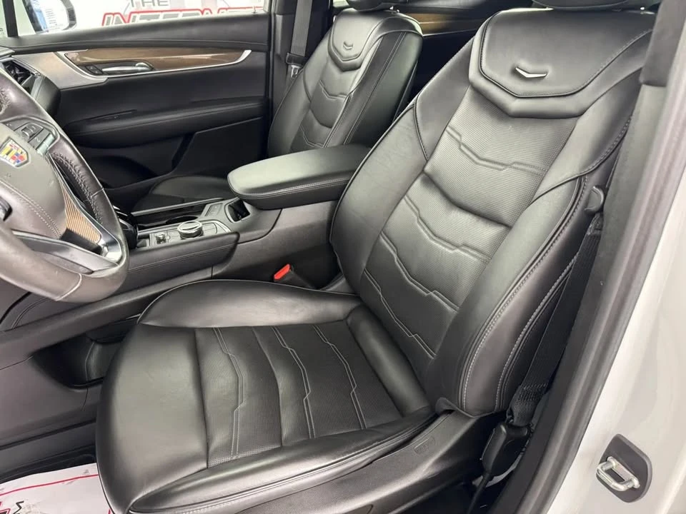 2023 Cadillac XT6 - Image 8 of 10