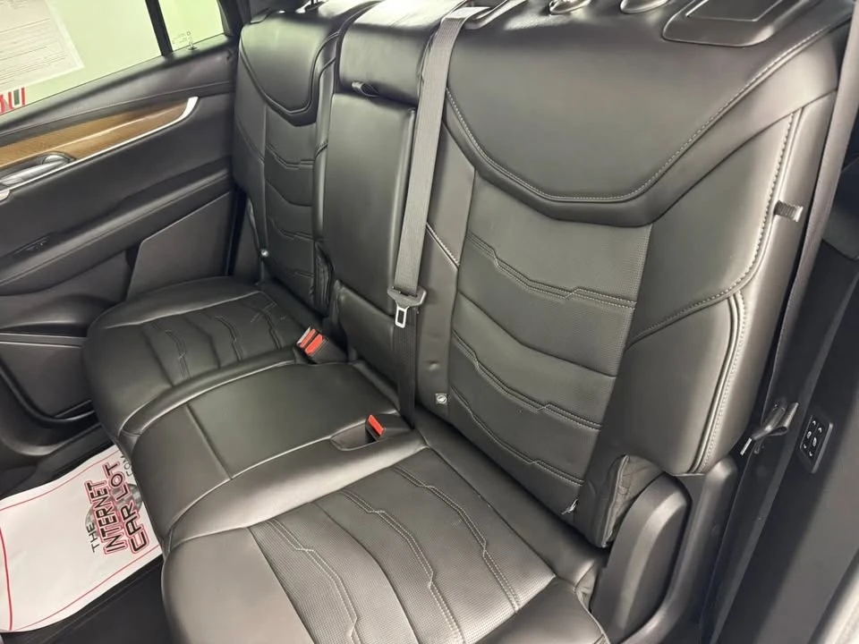 2023 Cadillac XT6 - Image 9 of 10