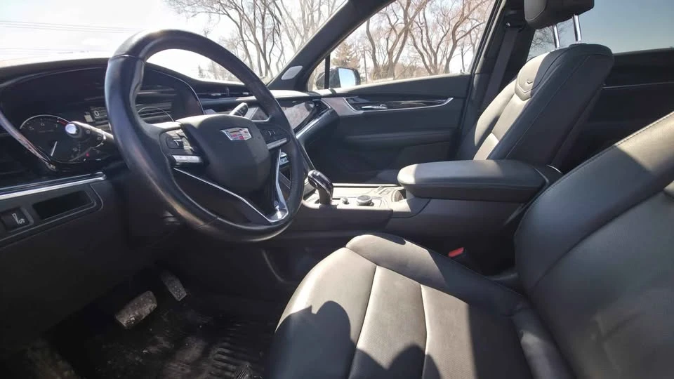 2023 Cadillac XT6 - Image 7 of 16