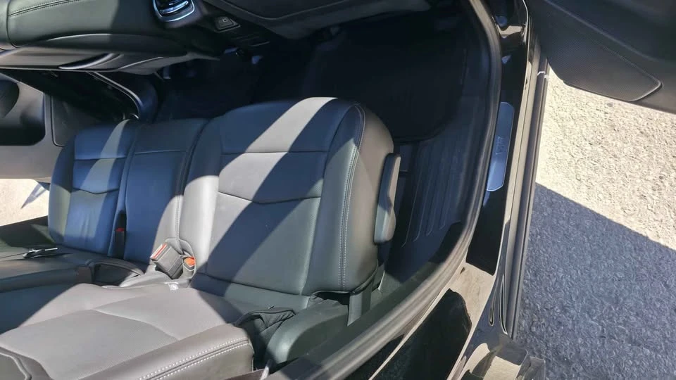 2023 Cadillac XT6 - Image 8 of 16
